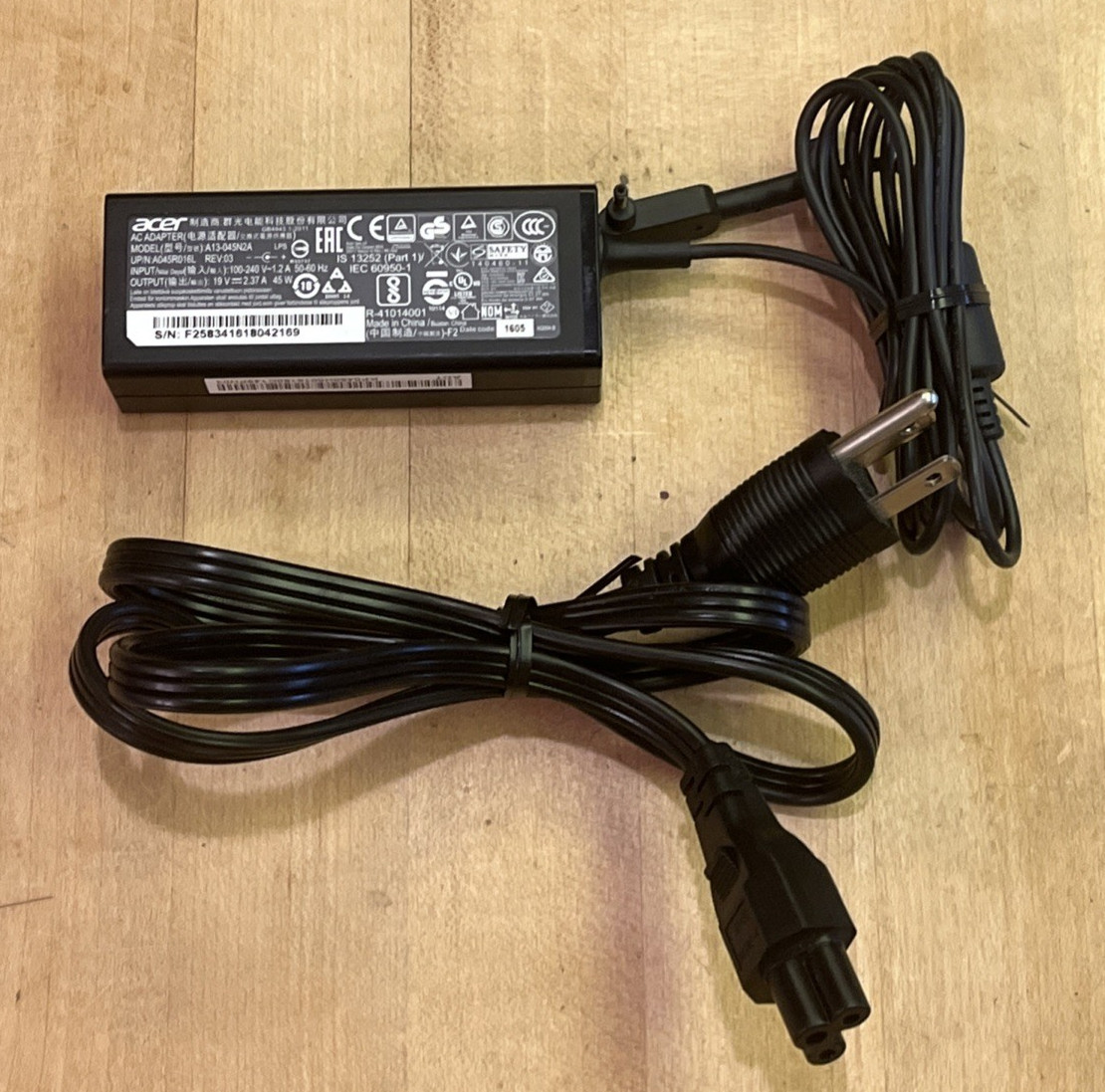ACER A13-045N2A 19V 2.37A 45W Genuine Original AC Power Adapter Charger TESTED