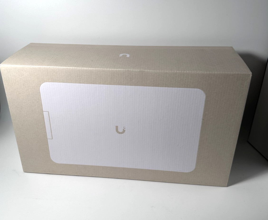 NEW UBIQUITI NETWORKS UACC-Flex-Utility-Pro Ubiquiti Flex Utility Pro Enclosure