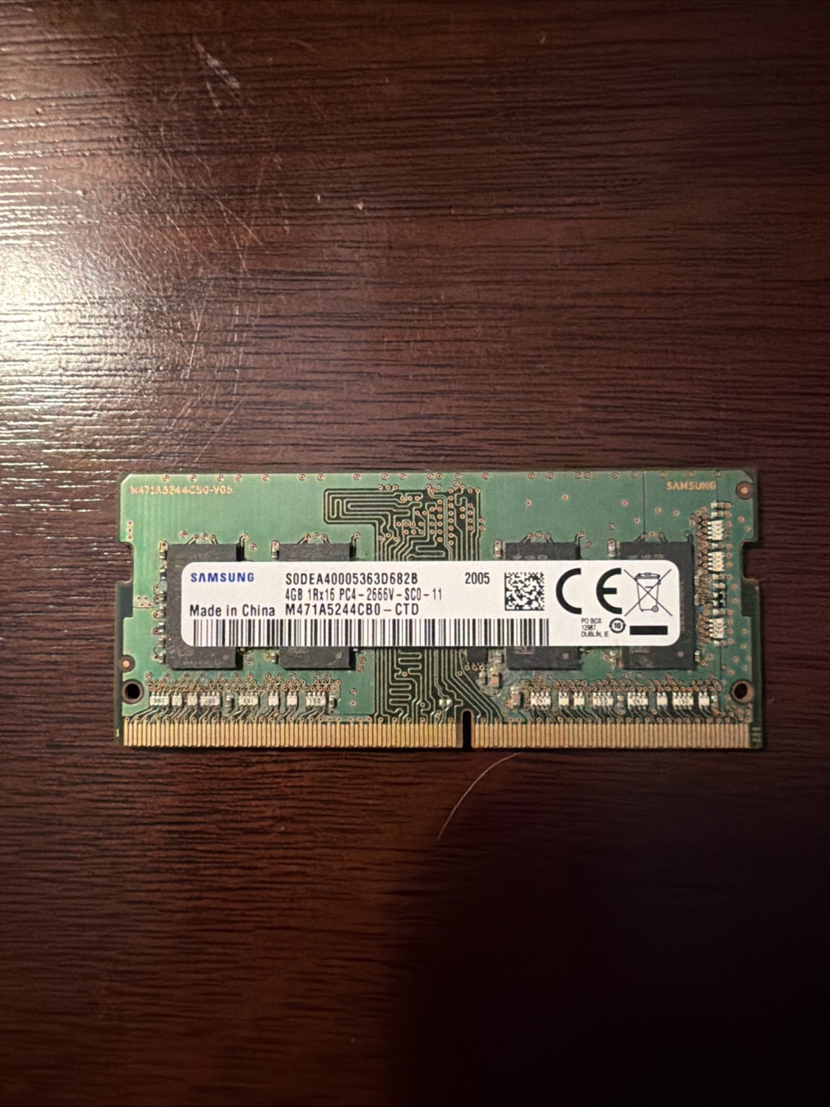 M471A5244CB0-CTD GENUINE SAMSUNG LAPTOP MEMORY 4GB DDR4 PC4-2666V-SC0-11 (CA68)