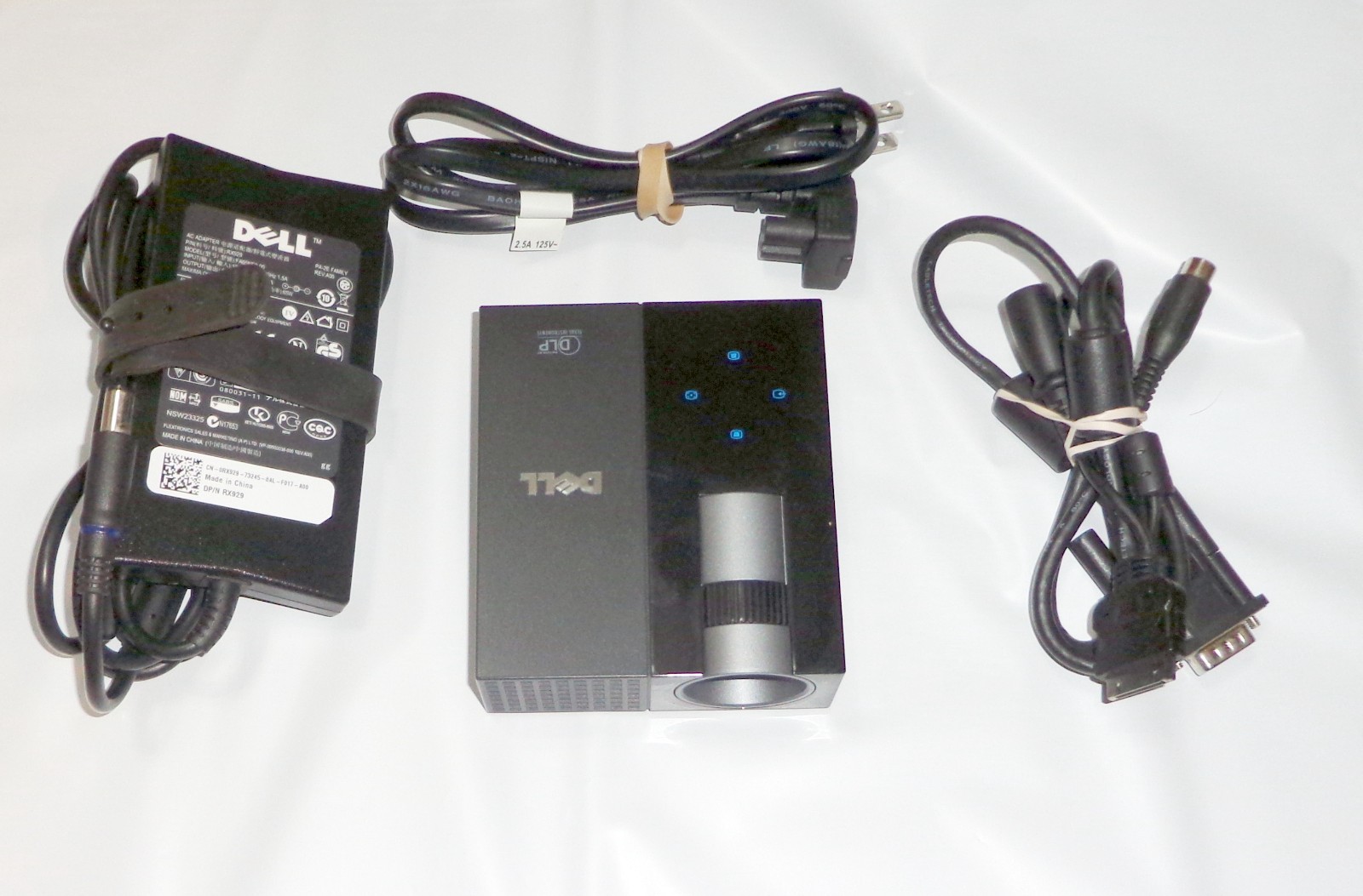 Dell M109S DLP Portable Projector with All Cables, Power Supply & Case- Tested