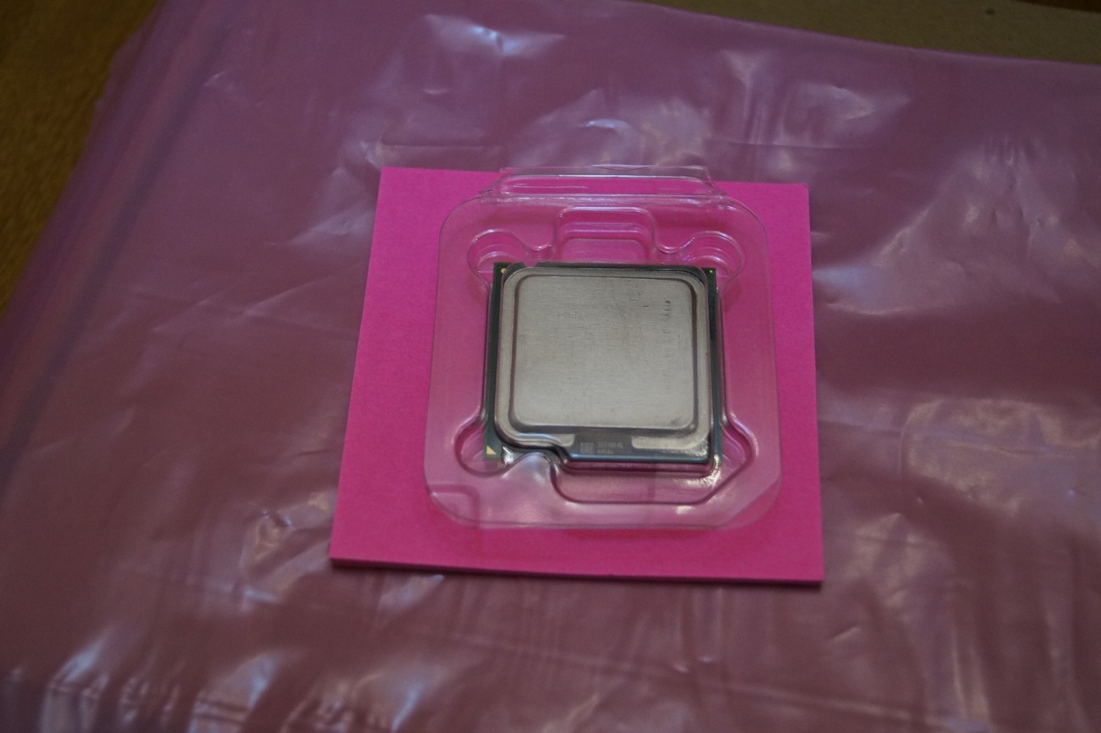 RARE intel SL8J7 Pentium 4 571 ~ 3.80GHz 800MHz FSB 1MB L2 Cache Socket 775