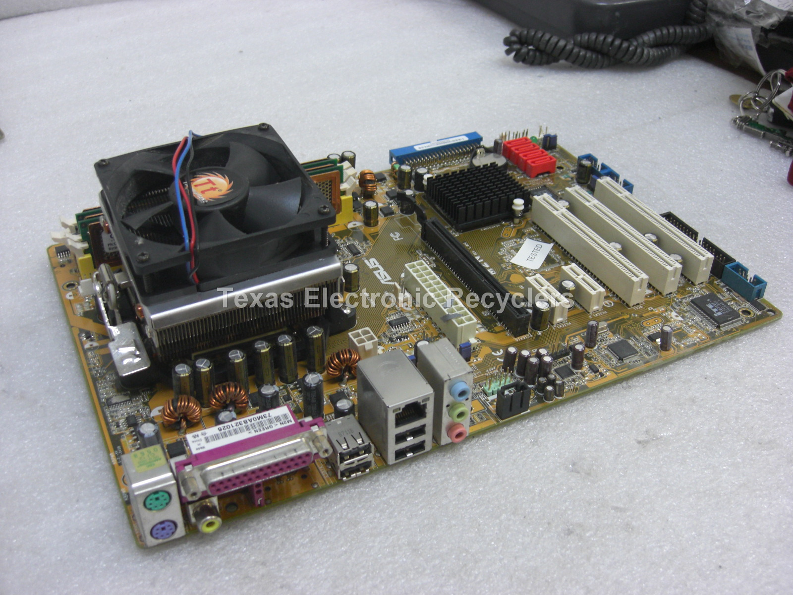 ASUS M2N Motherboard w/ 2GB RAM, Fan/Heatsink & 0sx1220iaa6cs CPU