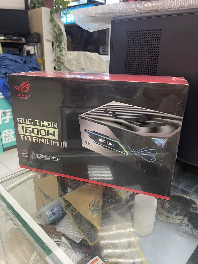 1ASUS PSU ROG THOR GAMING 1600W TITANIUM 3 ATX 3.1 Power Supply 90YE00V1-B0NA00
