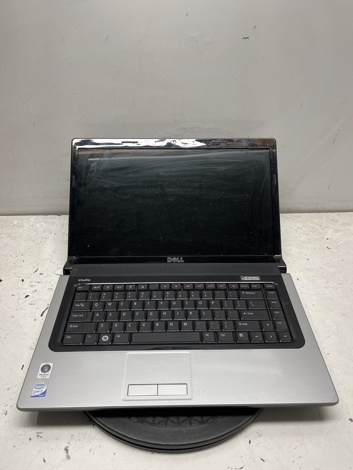Dell Studio 1555 Intel Core 2 Duo T6500 2.1GHz 628KB NO HDD