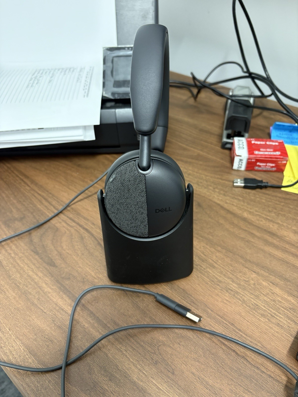 Dell WL5024 Wireless ANC Headset Bluetooth USB-C/A with HC524 charging stand