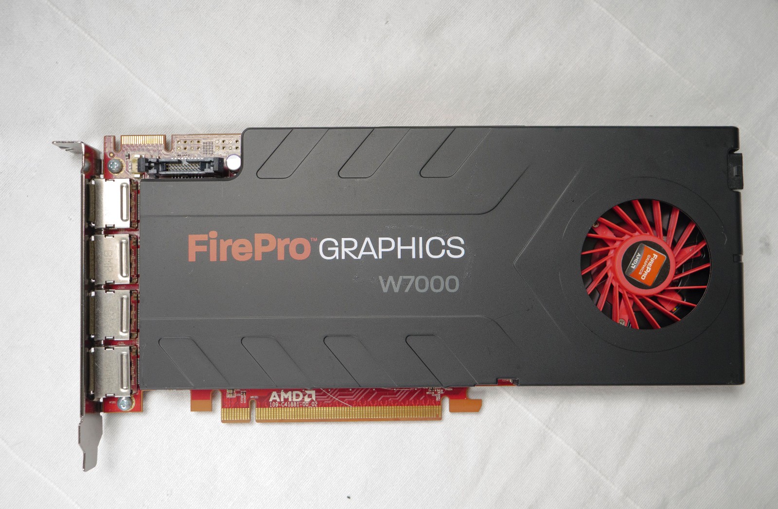 AMD FirePro W7000 4GB 4x Display Port Graphic Card, good working condition