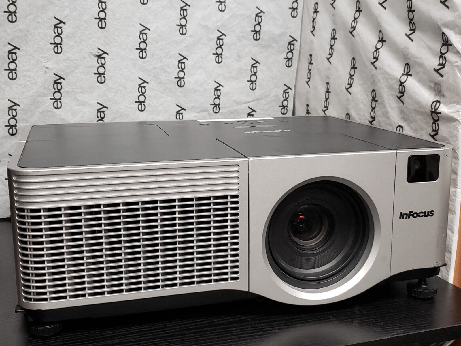INFOCUS IN5102 LCD PROJECTOR 4000 LUMENS (4464 LAMP HOURS)