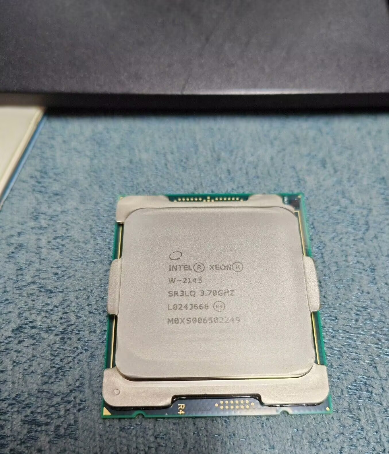 Intel Xeon W-2145 LGA2066 Used CPU Processor SR3LQ 8Core 3.7 GHz 11MB 16Thr 140W