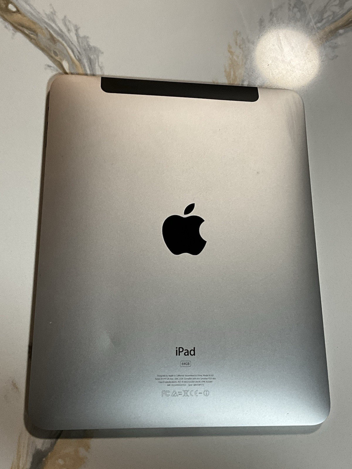 Apple iPad 1st Generation 64GB, Wi-Fi + 3G , It doesn't work(9.5x7.5inch