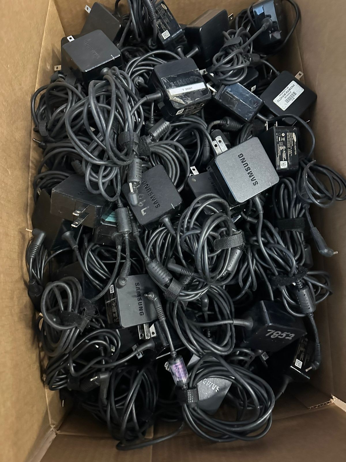 LOT OF 10 Original Samsung 26W AC Power Supply Adapter 12V 2.2A 2.5*0.7mm w/Cord