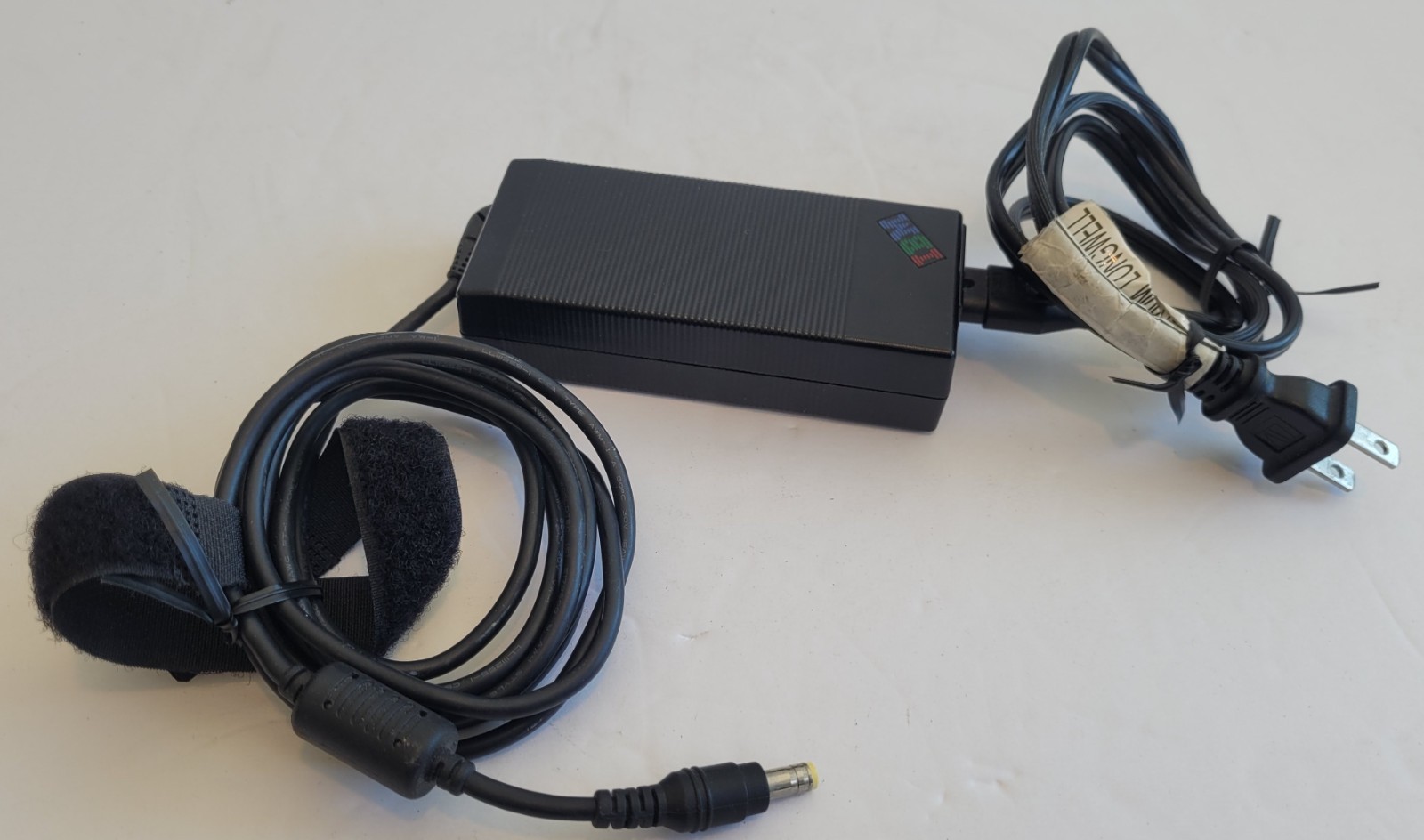 IBM Lenovo 92P1020 AC Power Supply Adapter Charger
