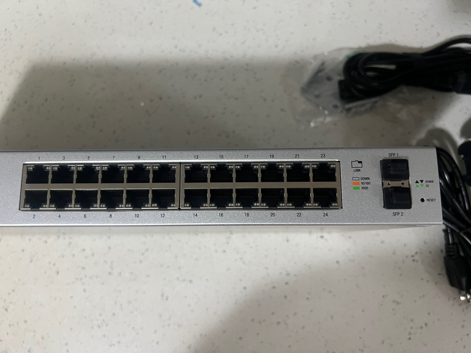 Ubiquiti UniFi Switch 24 US-24 24-Port Gigabit Managed Network Switch