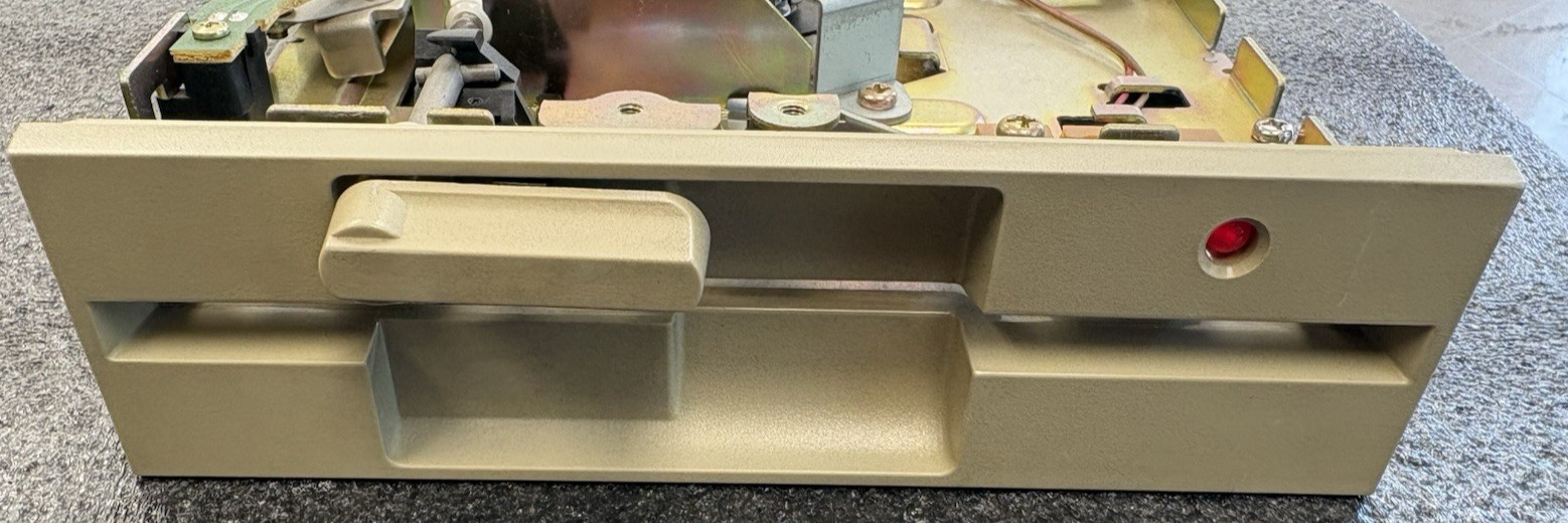 Vintage Retro Clean Fujitsu 5.25" Floppy Disk Drive Beige Bezzle M2553K RARE