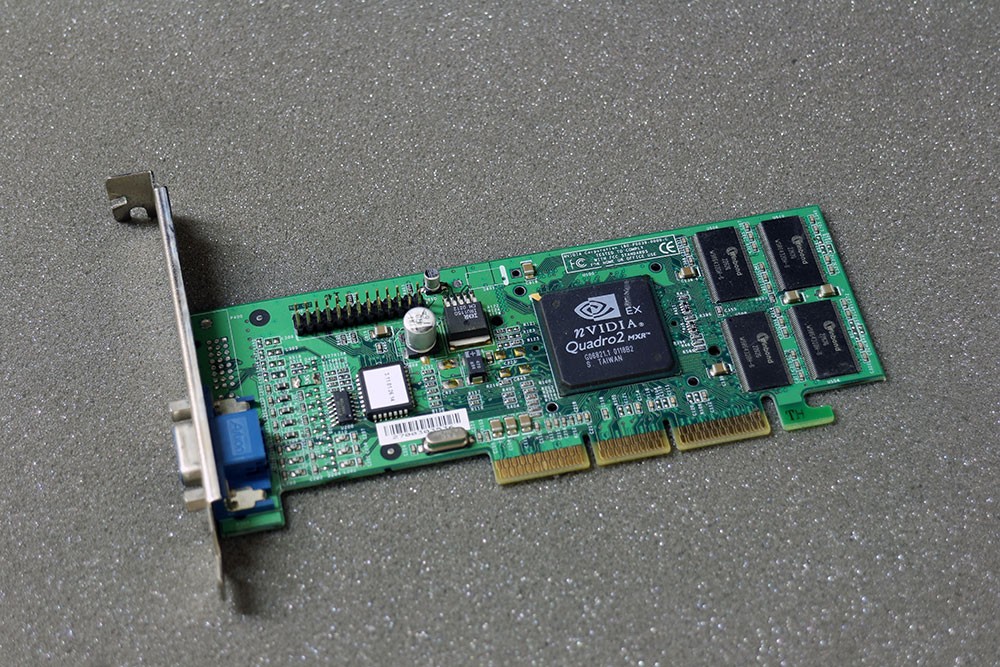 Dell 5F734 05F734 nVidia QUADRO2 MXR AGP Graphics Card 32MB VGA