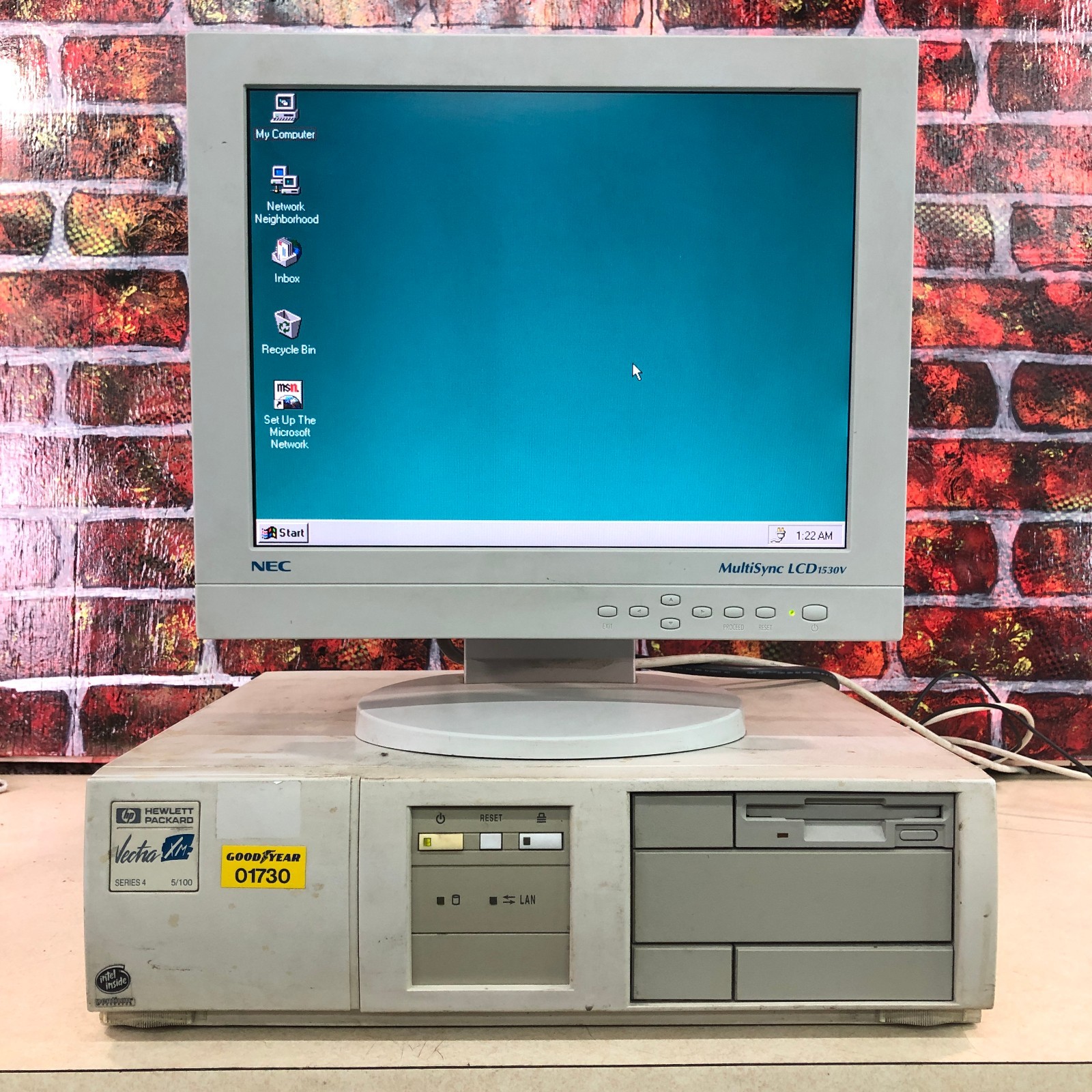HP Vectra XM Retro Gaming Desktop PC Pentium CPU 8MB RAM (Windows 95)