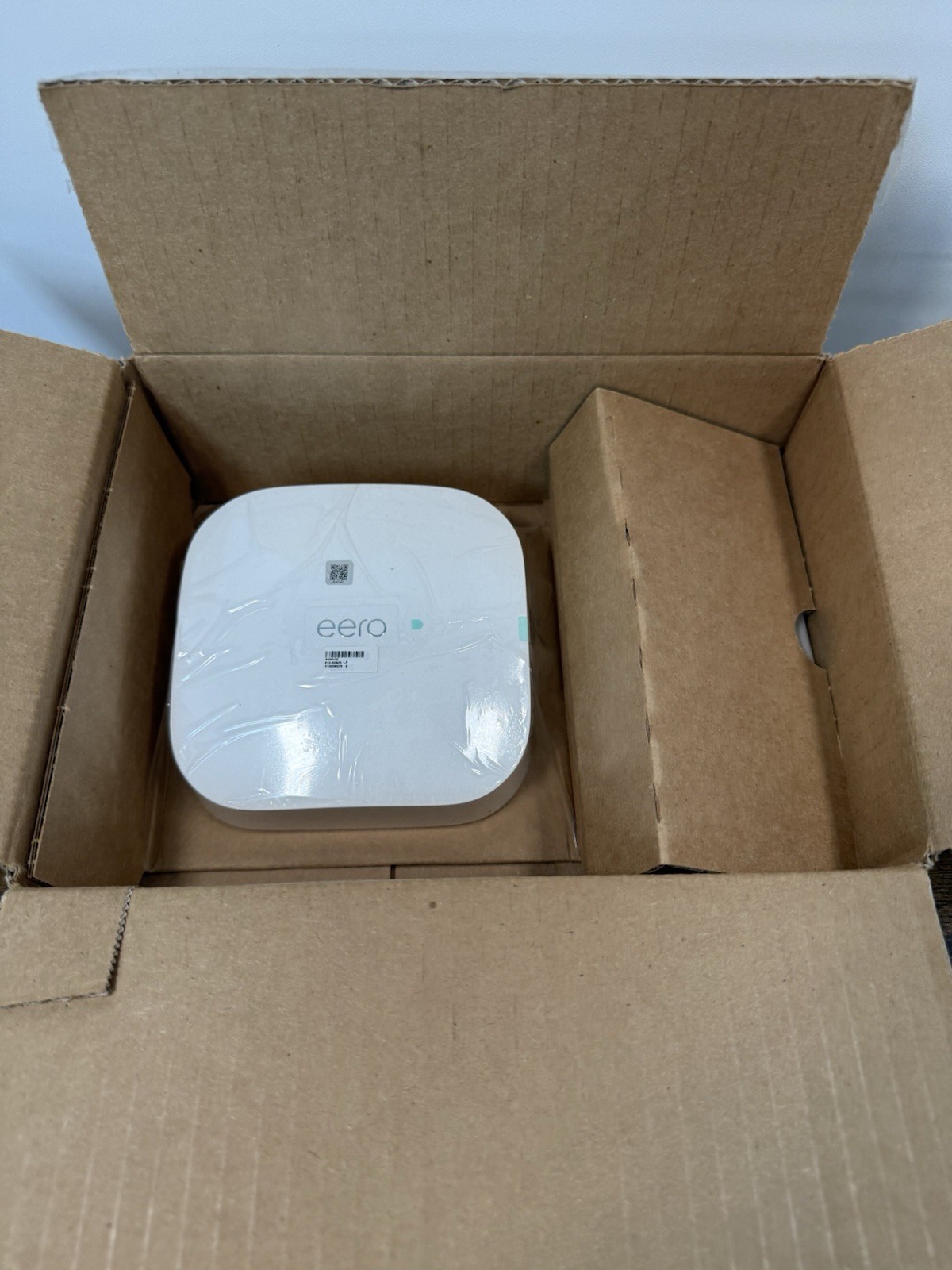 Amazon eero Pro 6 Tri-Band Wi-Fi 6 Mesh Router K010001 – New, Unused