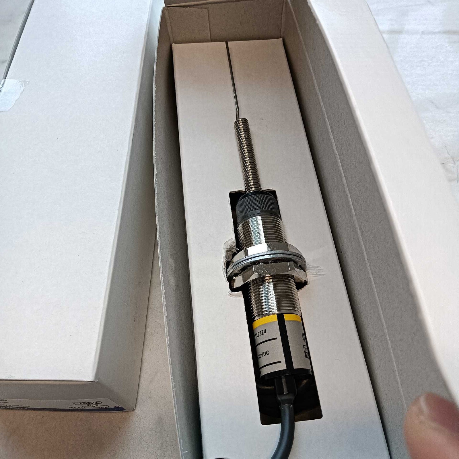 1PC New Omron D5C-1DA0 Limited Contact Switch fedex or DHL