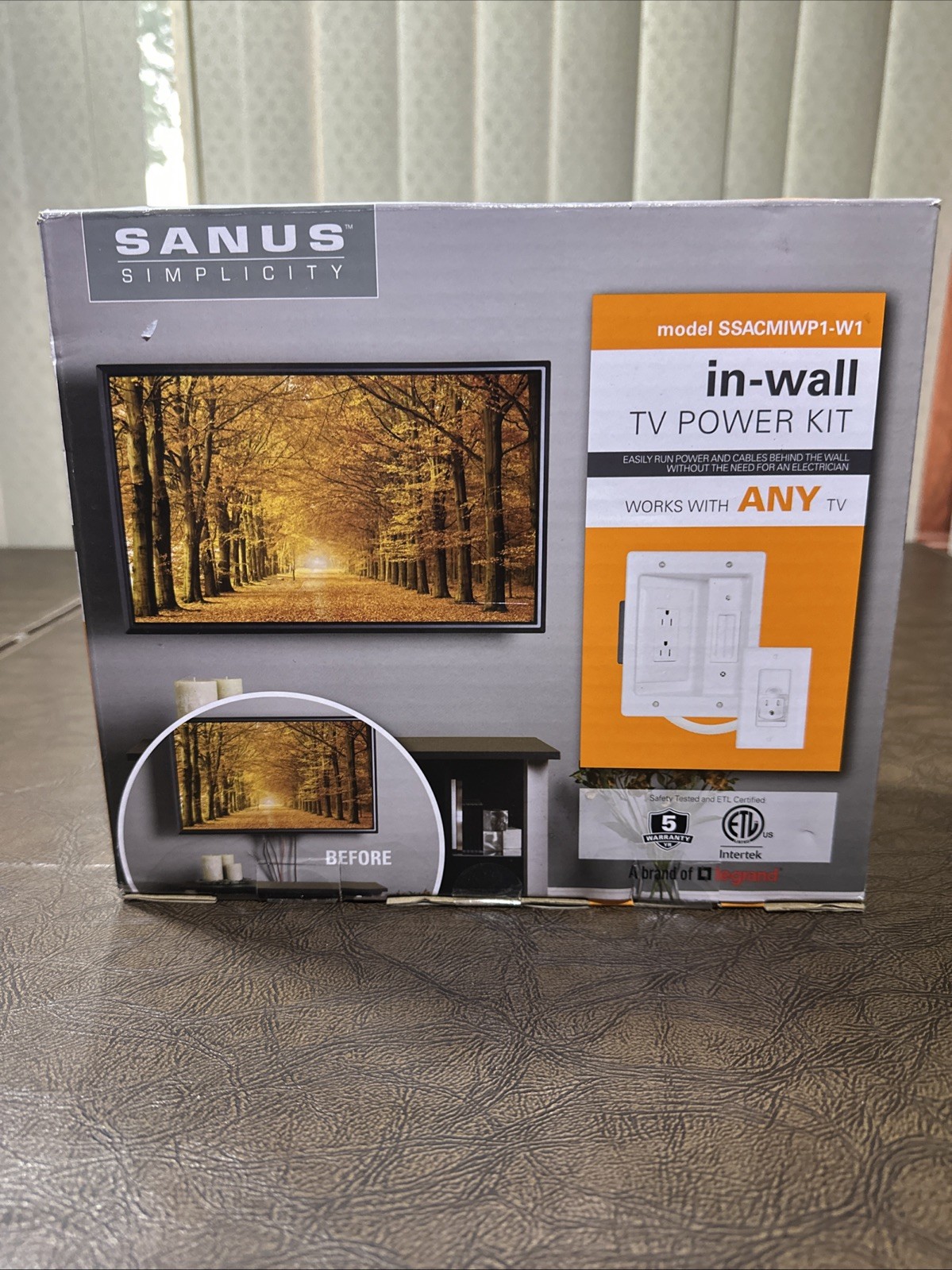 SANUS Simplicity In-wall Power and Cable Management Kit SSACMIWP1-W1 NEW (b5)