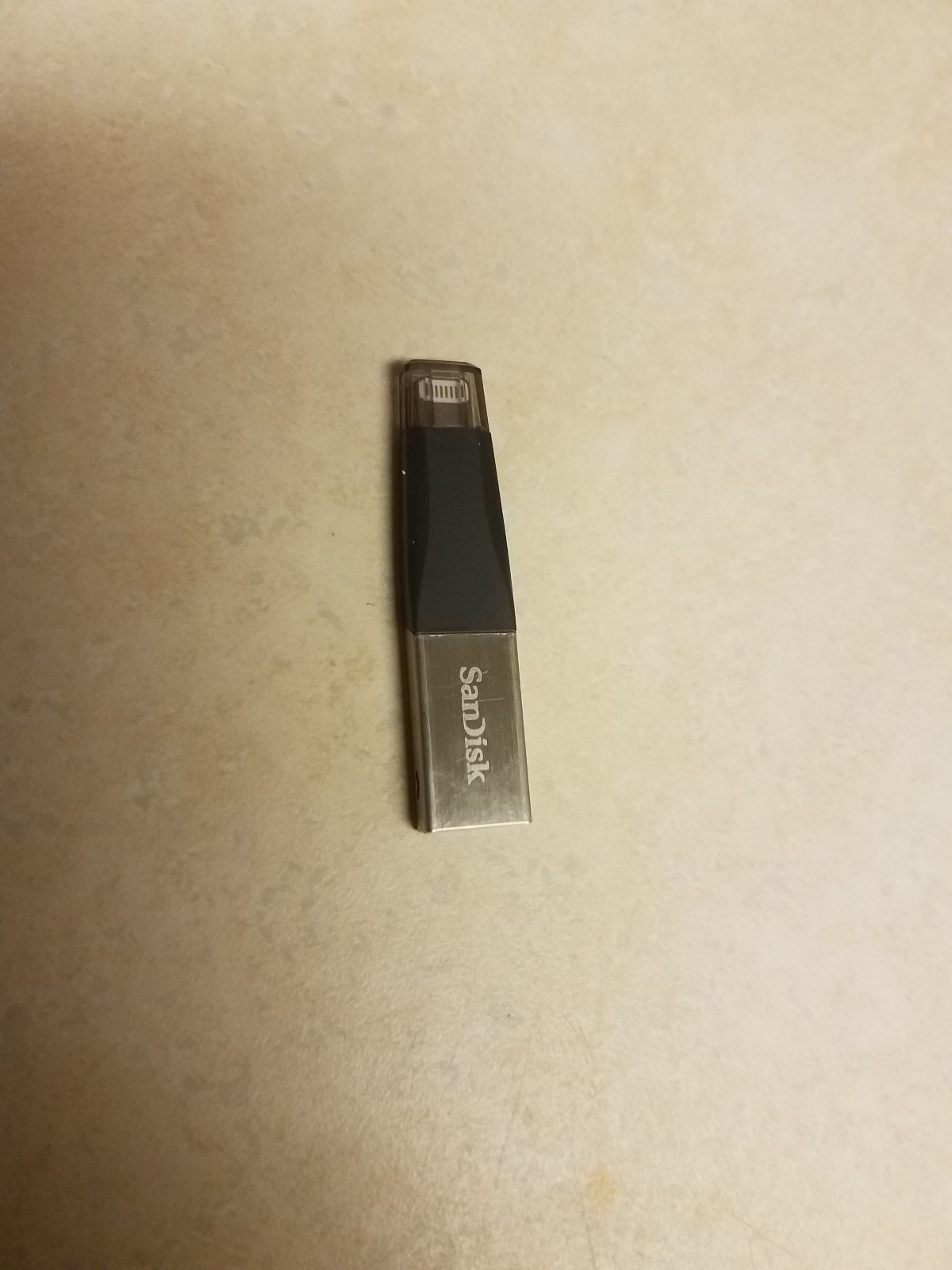 Sandisk iXPAND 32GB Mini Flash Drive USB 3.0 SDIX40N 032G