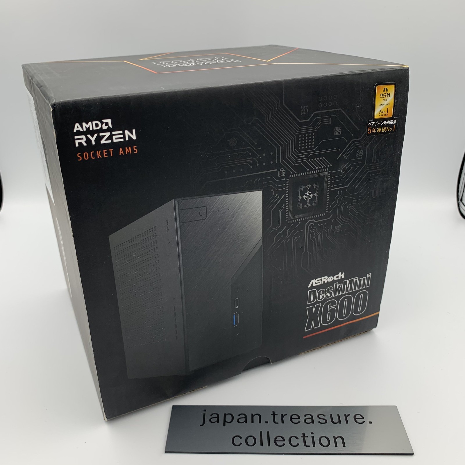 ASRock DeskMini X600 AMD Ryzen 8000/7000 Series Compatible X600 Chipset Black