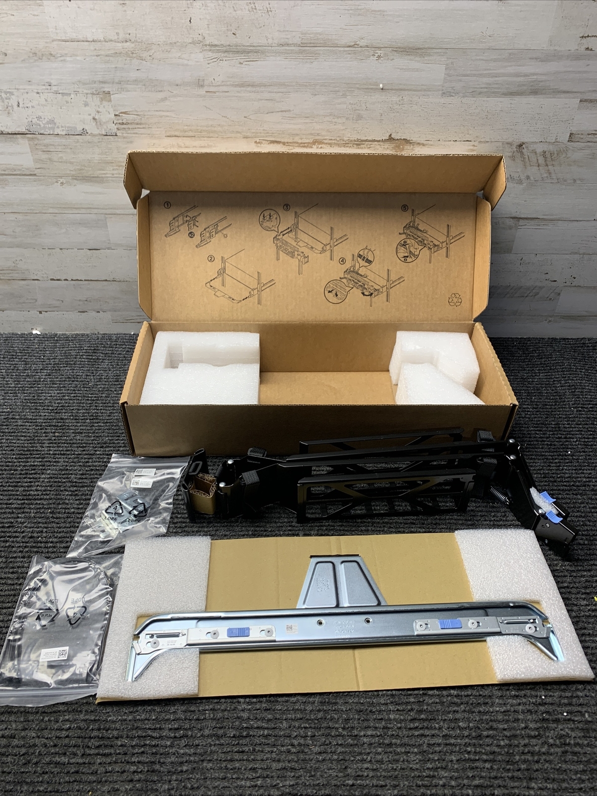 New Genuine OEM Dell Cable Arm Management TW-0CCY3K, CCY3K, Poweredge Arm 0C852H