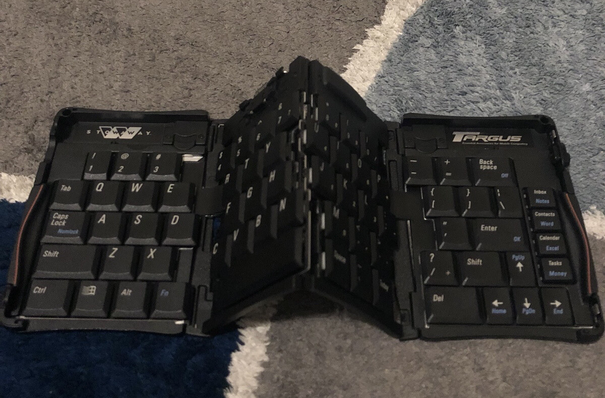 Targus PA840 Wired Keyboard Compaq iPAQ Stowaway Portable CPQ Foldable