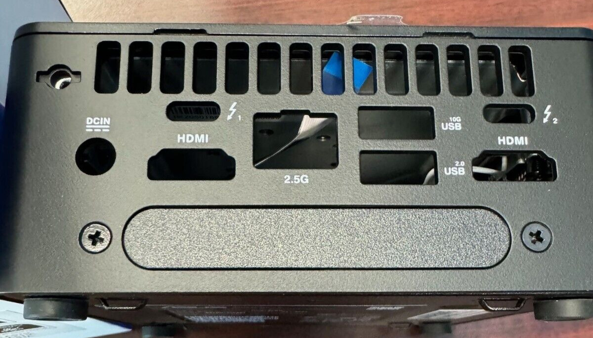 Intel NUC 12th & 13th Gen tall NUC Case with Mounting Hardware New in the Box