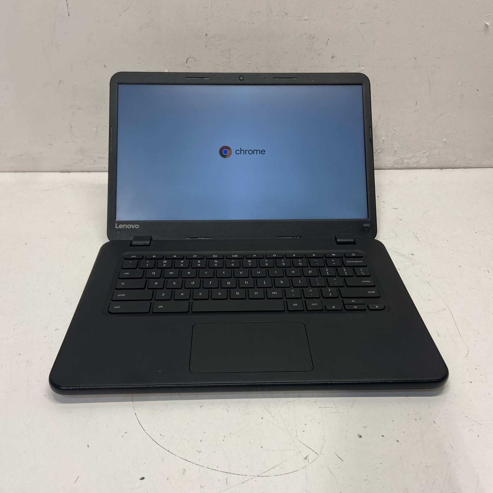 Lenovo N42-20 80US 14" Chromebook Intel 32GB Black Laptop Powers On Tested