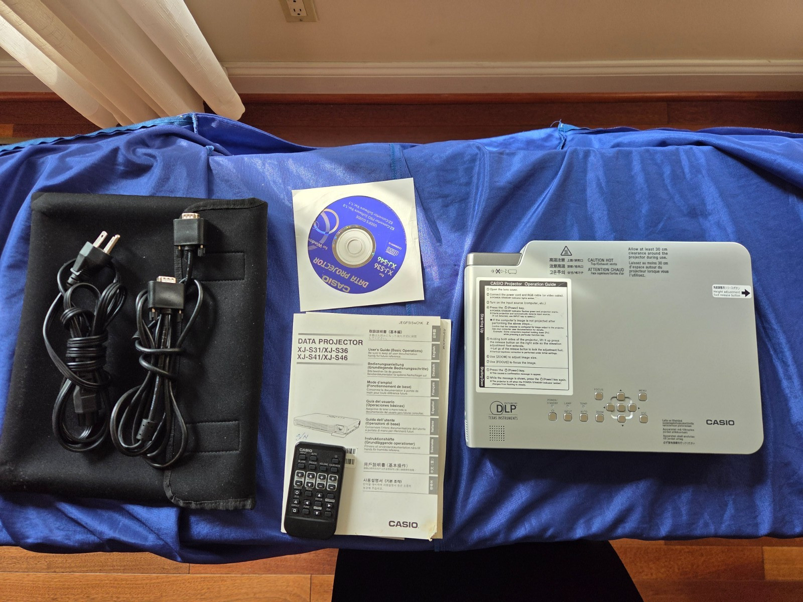 Casio XJ-S46 DLP Portable Projector  Works Great. Lamp only 64 Hours
