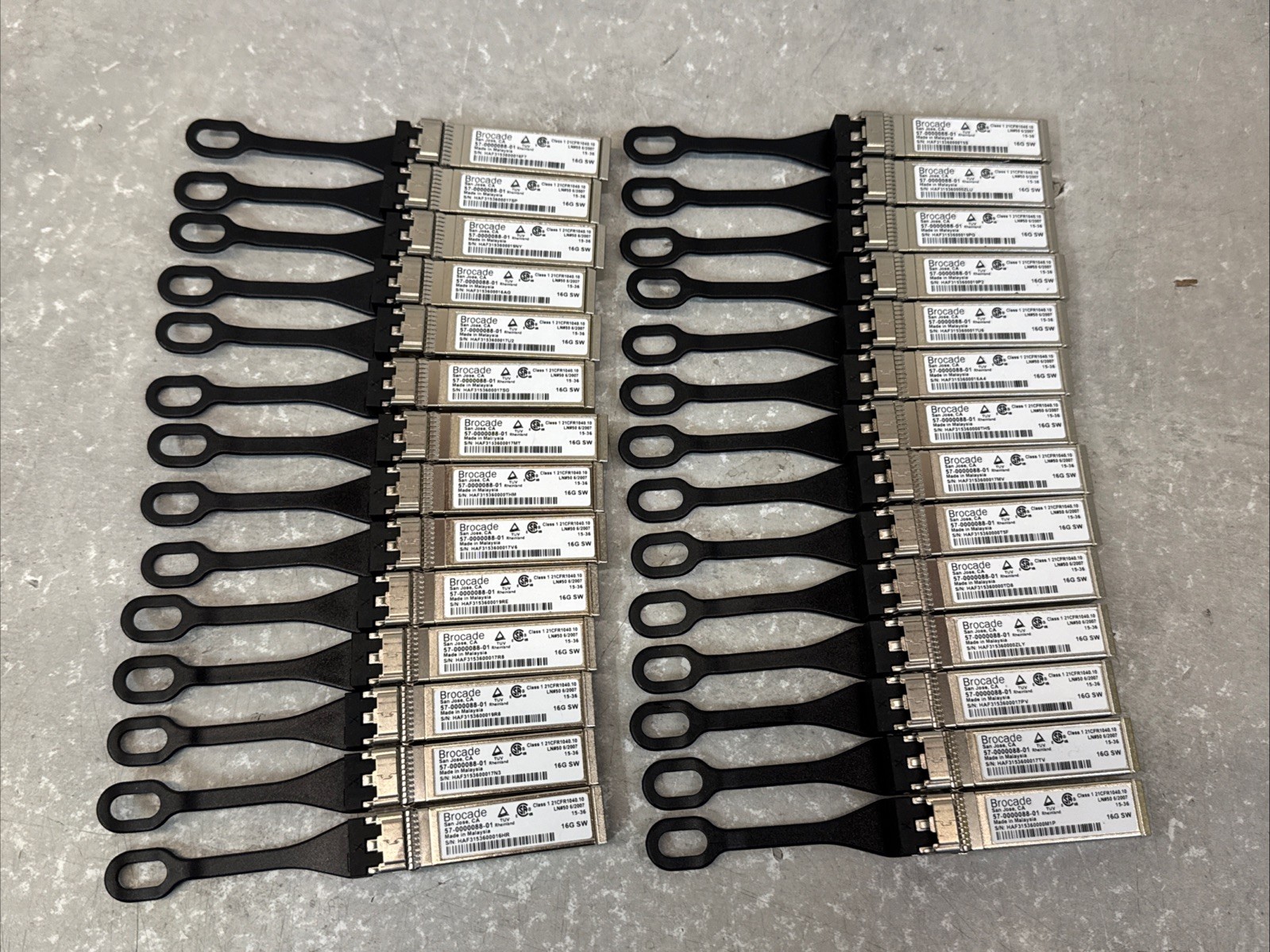 Lot of 28 - Brocade 16Gb SW FC SFP+ Optical Transceivers | 57-0000088-01