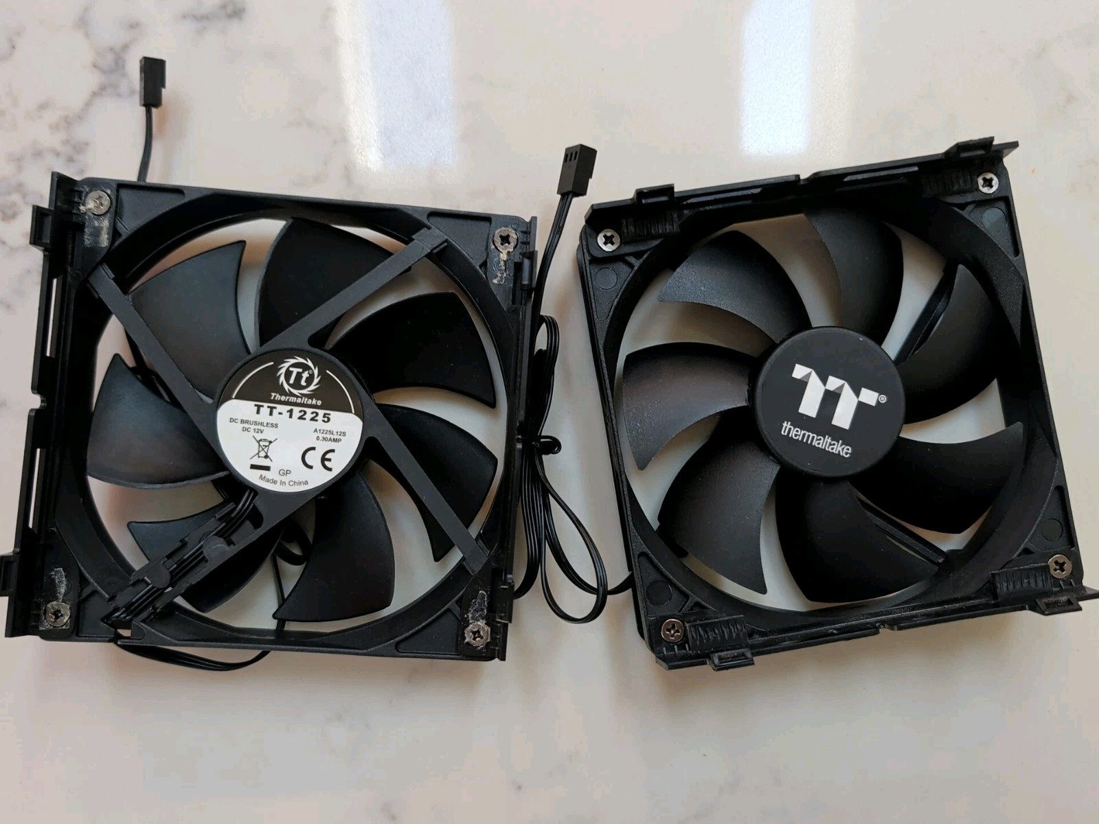 2 120mm fans Thermaltake Tt-1225 Cooler Fan. Great Condition Very Low Hours