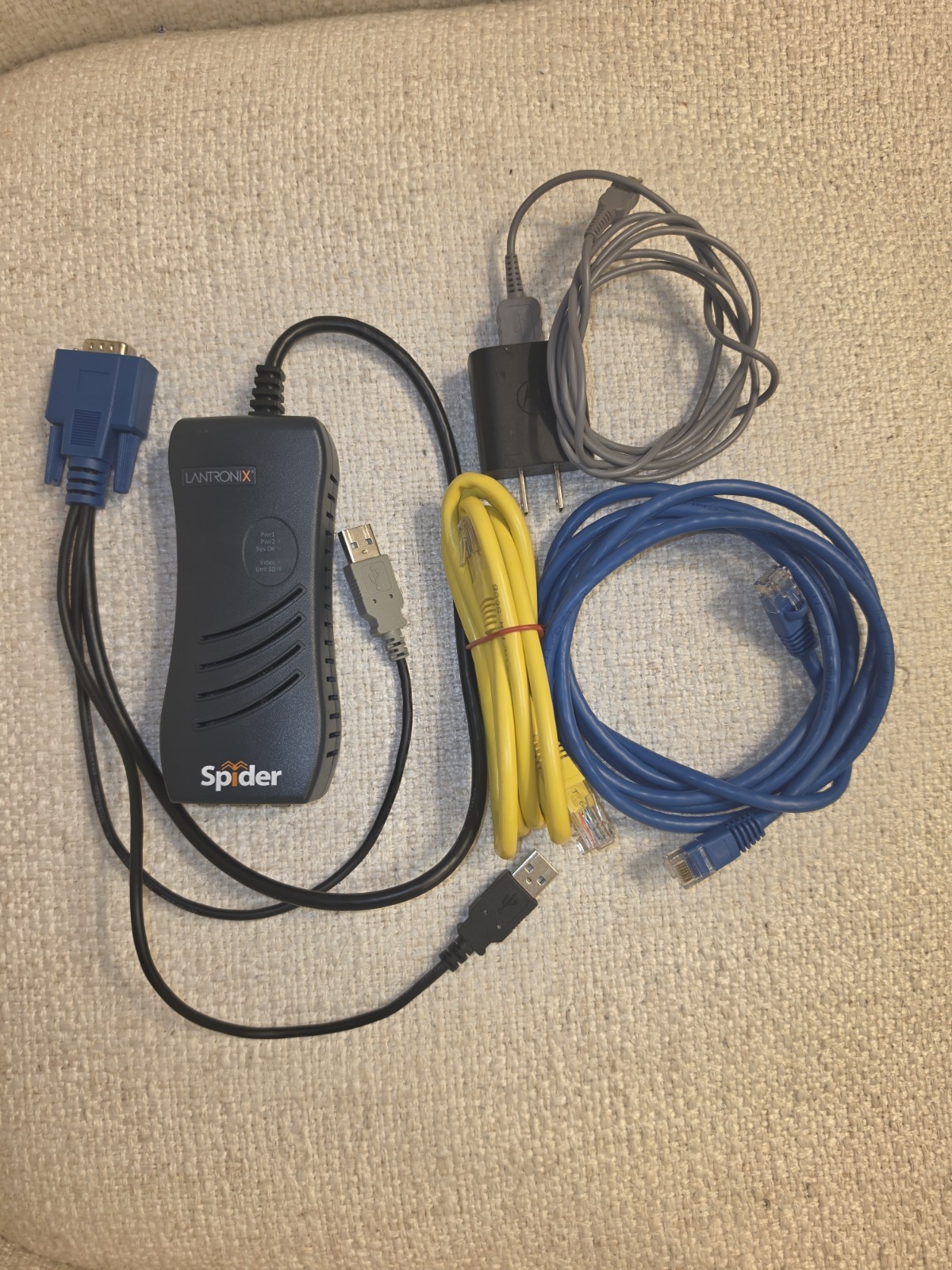 Lantronix SLS200  SecureLinx Spider Network PS/2, USB & VGA KVM