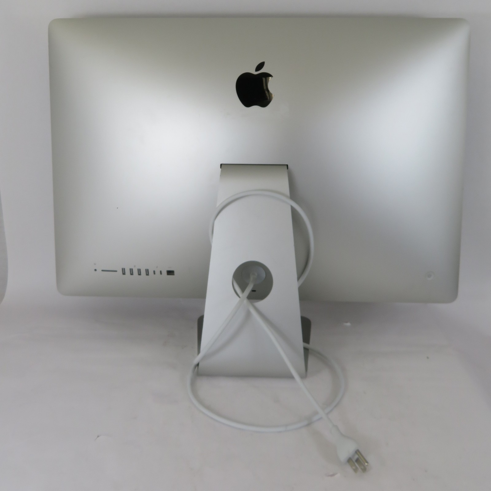 Apple iMac 27in i7 10700 3.8Ghz 16GB RAM 512GB macOS A2115 5500 XT