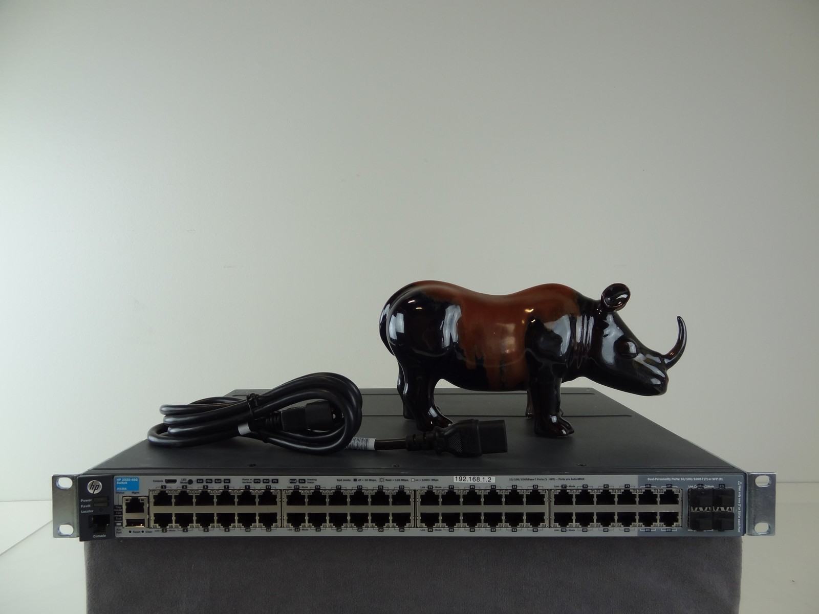 J9728A HP Aruba 2920 48G Switch J9728-61001