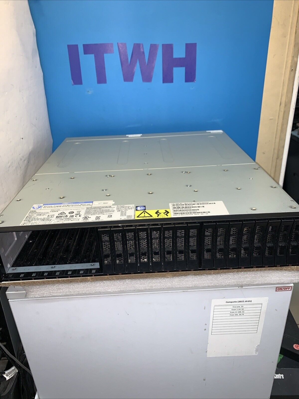 IBM Storwize V3700 Control Enclosure 24x 2.5" SAS Bays (chassis only)