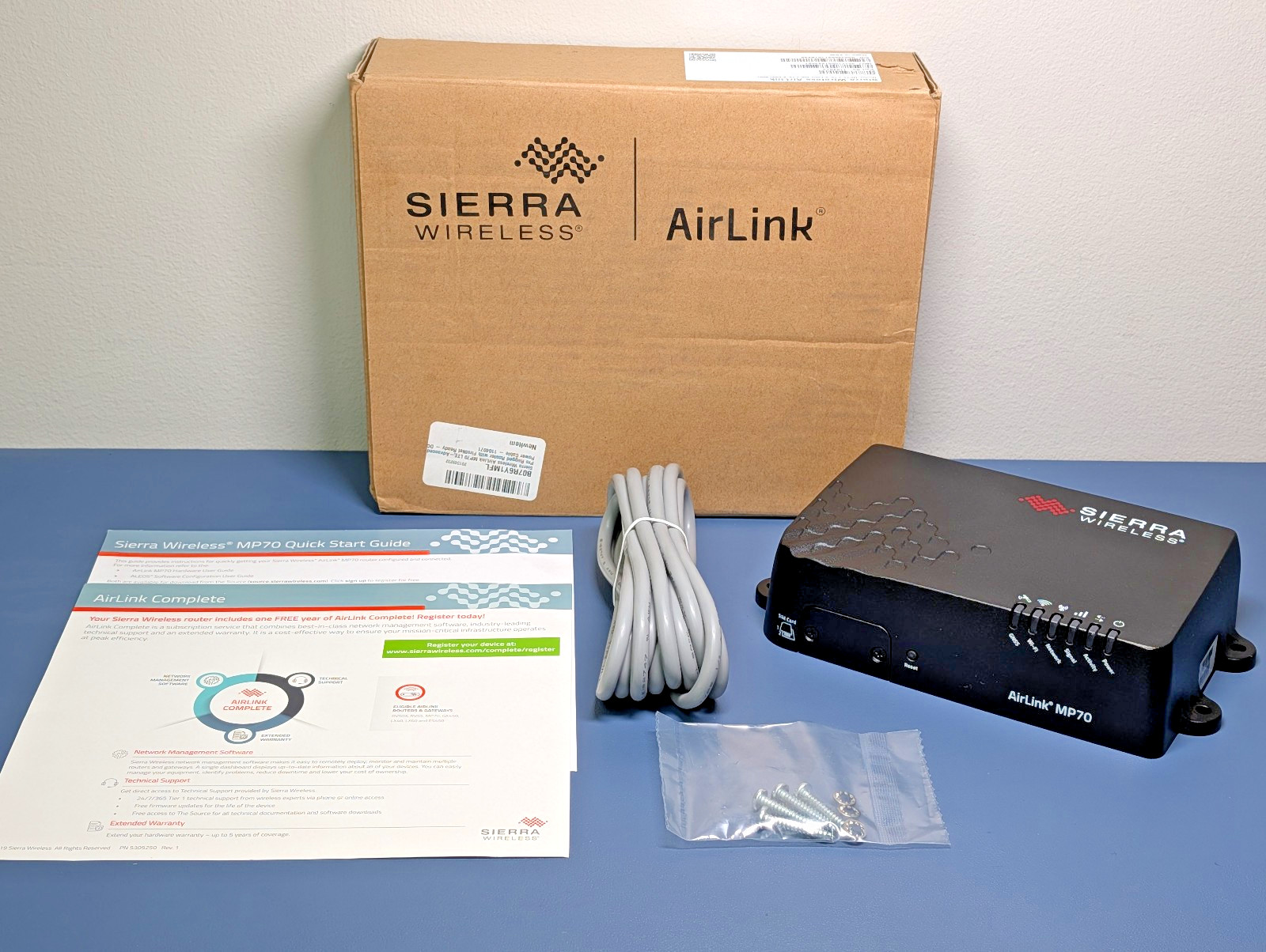 Sierra Wireless AirLink MP70 LTE-A Pro FirstNet Router 1104071 New