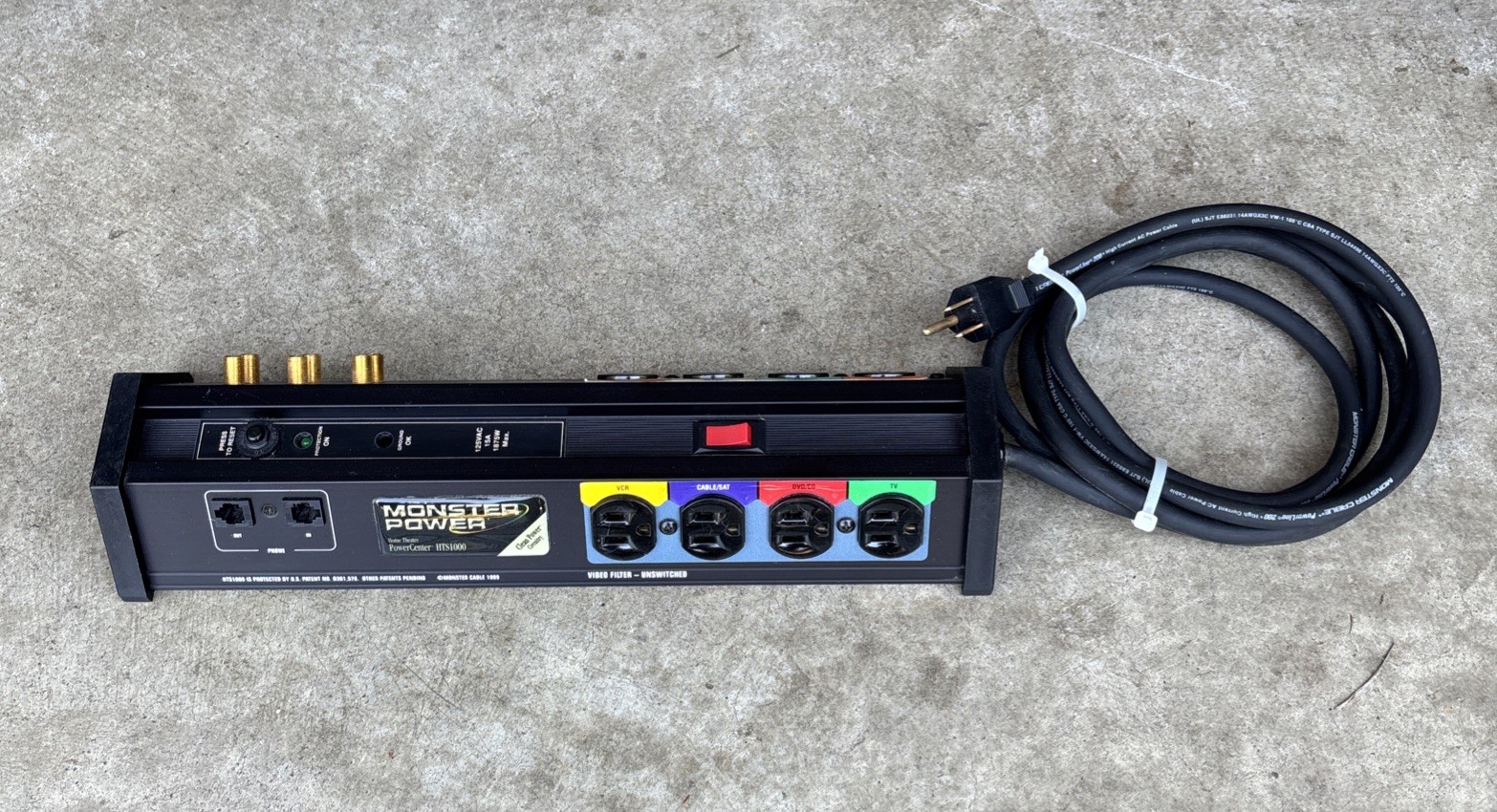 Vintage Monster Power HTS1000 Home Theatre PowerCenter Power Conditioner A/V