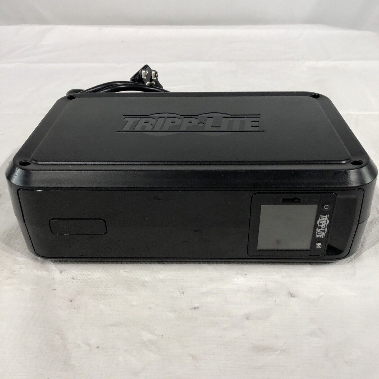 TRIPP-LITE OMNI900LCD (NO BATTERY) (Case Only)