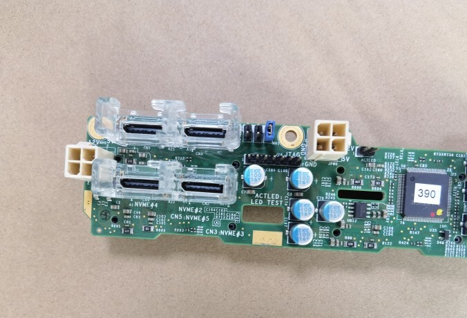 Supermicro BPN-SAS3-F418-B6N4 1U 6-Bay SFF SAS3 4-port NVMe Backplane