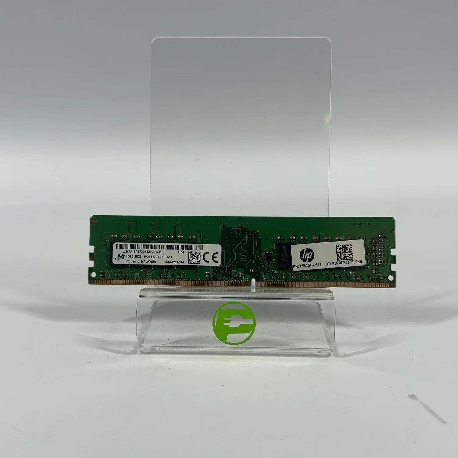 Micron Technology 16GB (1x16GB) RAM DDR4 3200MHz MTA16AFTF2G64AZ-3G2J1