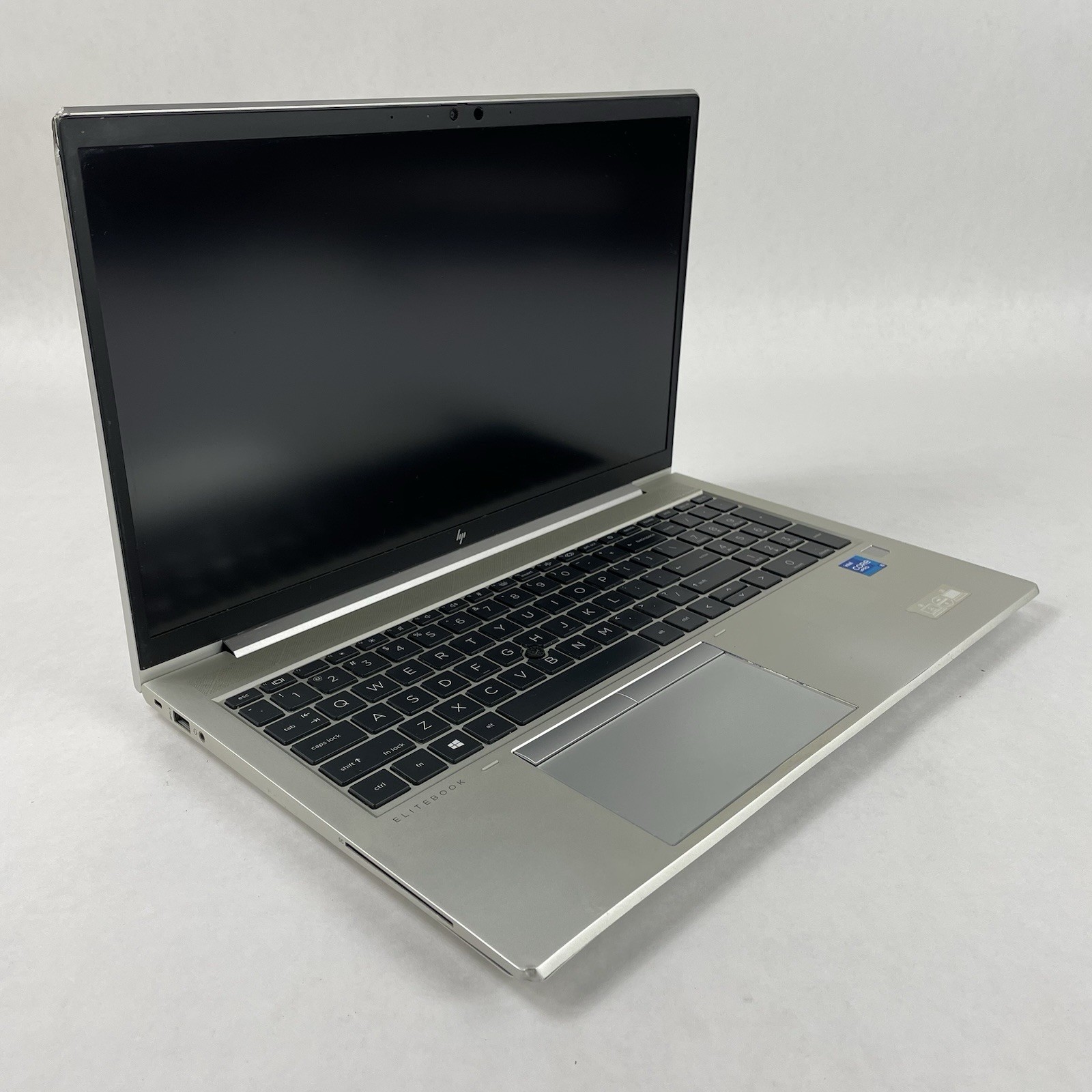 HP EliteBook 850 G8 15.6" i5-1145G7 2.60 GHz 8 GB RAM No SSD/OS/AC - Corner
