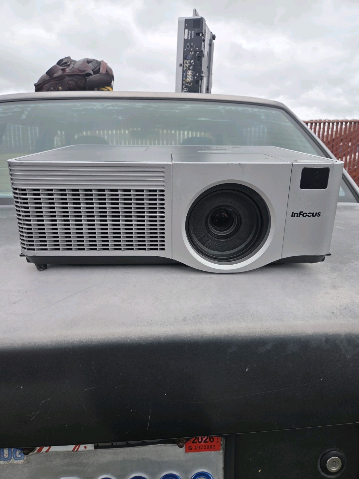 InFocus IN5102 Projector  w/ HDMI/VGA/Power Cord, No Remote - "B"