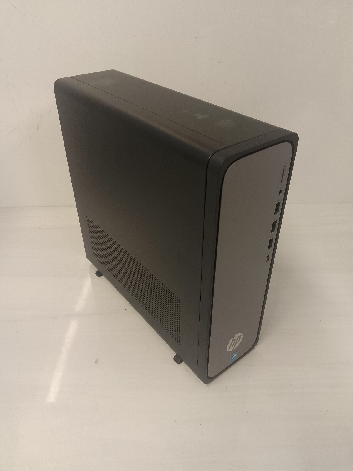 HP OmniDesk Slim Desktop PC S03-0024 Intel 300 8GB DDR5 256GB SSD Wi-Fi 6 Win11