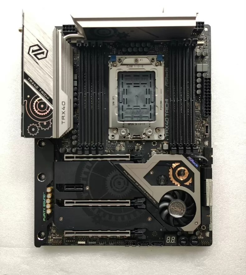 ASRock TRX40 Taichi sTRX4 ATX Motherboard Supports AMD Threadripper 3000/5000