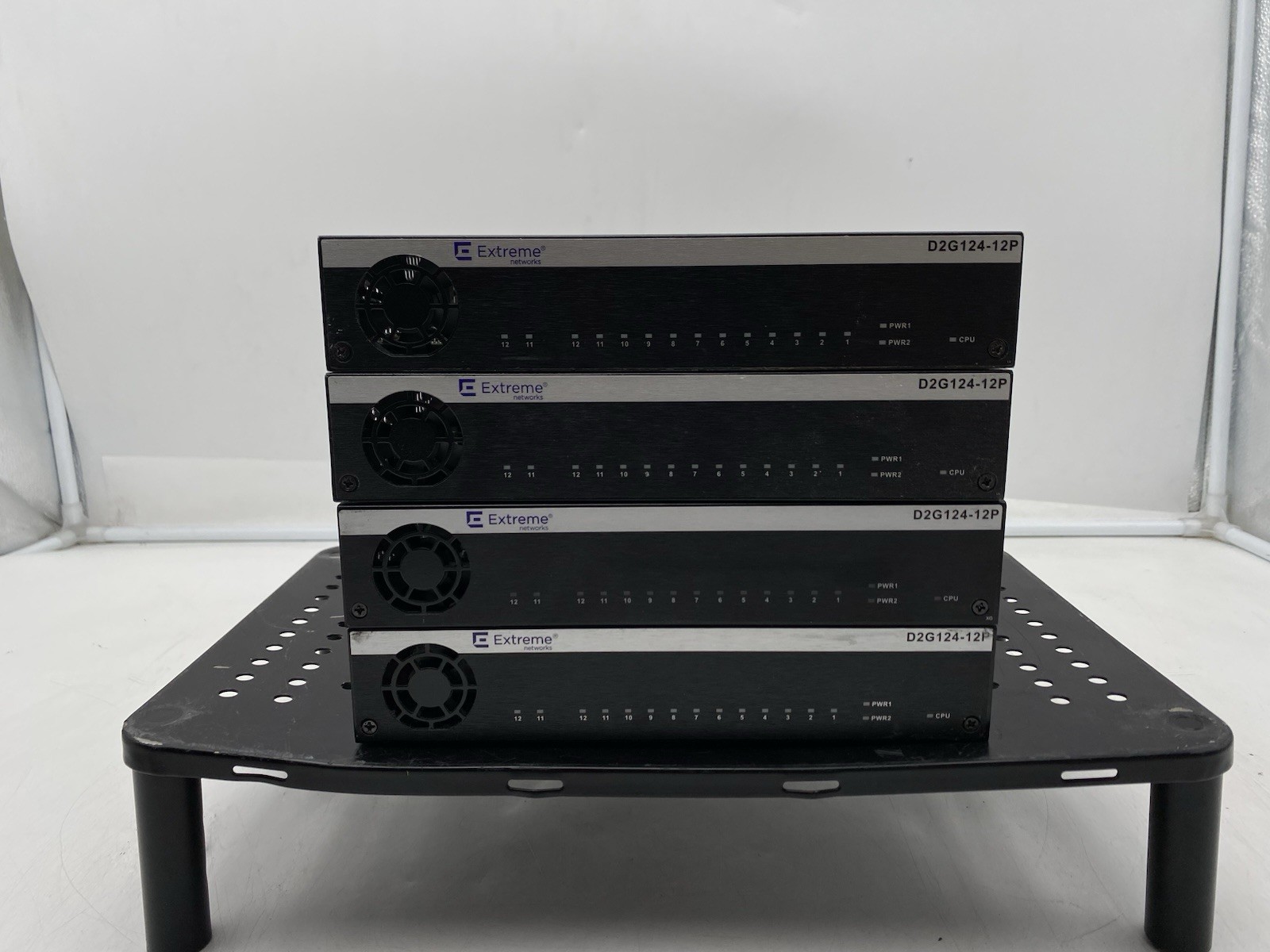 Lot of 4 Extreme Networks /Enterasys D2G124-12P Switch 12 Port