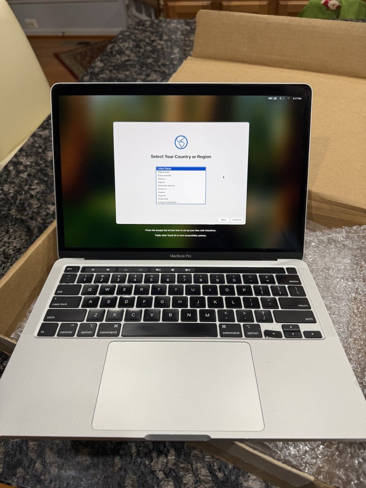 Apple MacBook Pro 13" 2020 Intel Core I5 1.4ghz 8gb RAM 256gb SSD [SILVER]