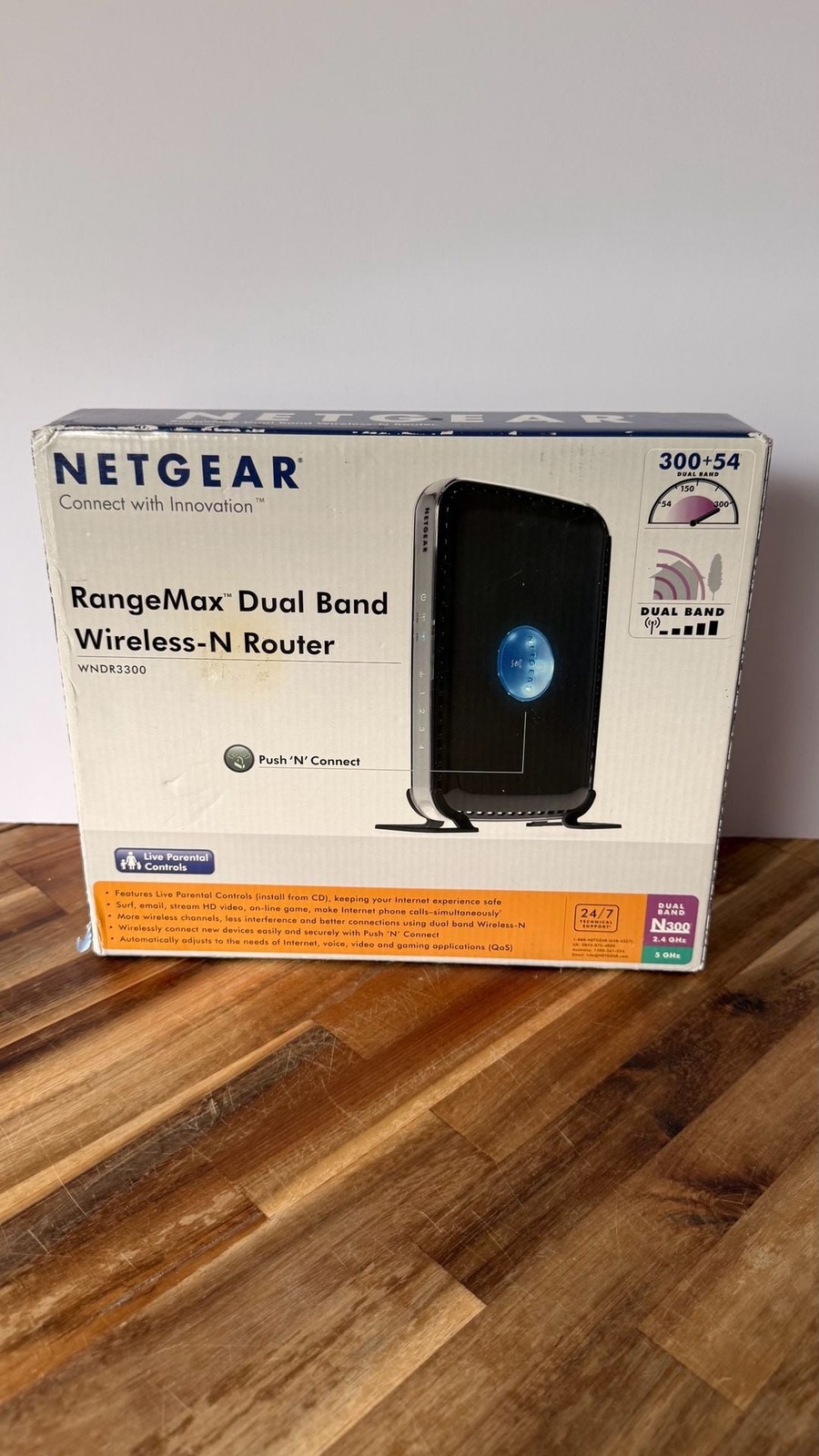Netgear RangeMax Dual Band Wireless-N Router WNDR3300