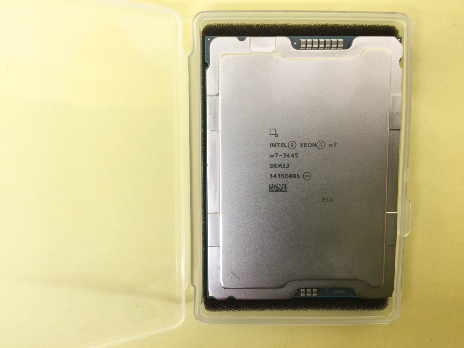 SRM33 Intel Xeon W7-3445 2.6GHz 20-Core 324W LGA4677 Processor