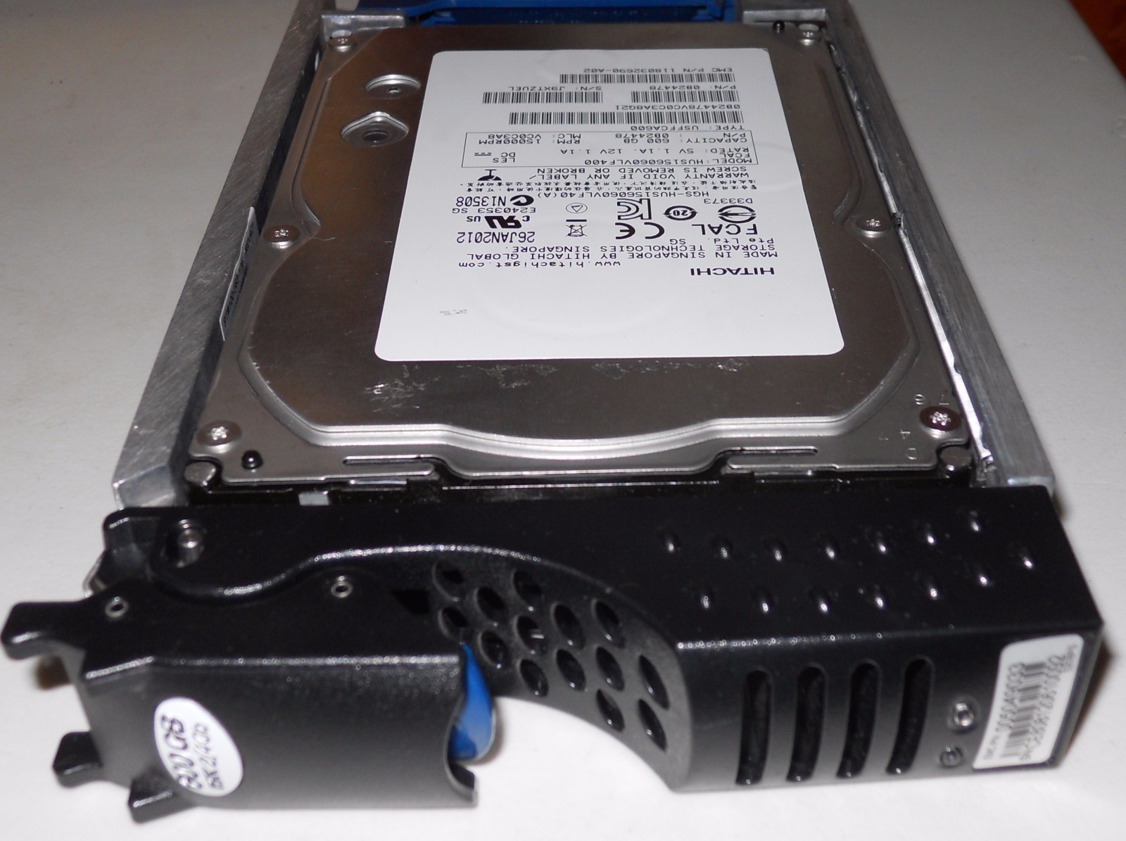 15000RPM HARD DRIVE+CADDY HITACHI 600GB FIBER CHANNEL HUS156060VLF400 HARD DRIVE