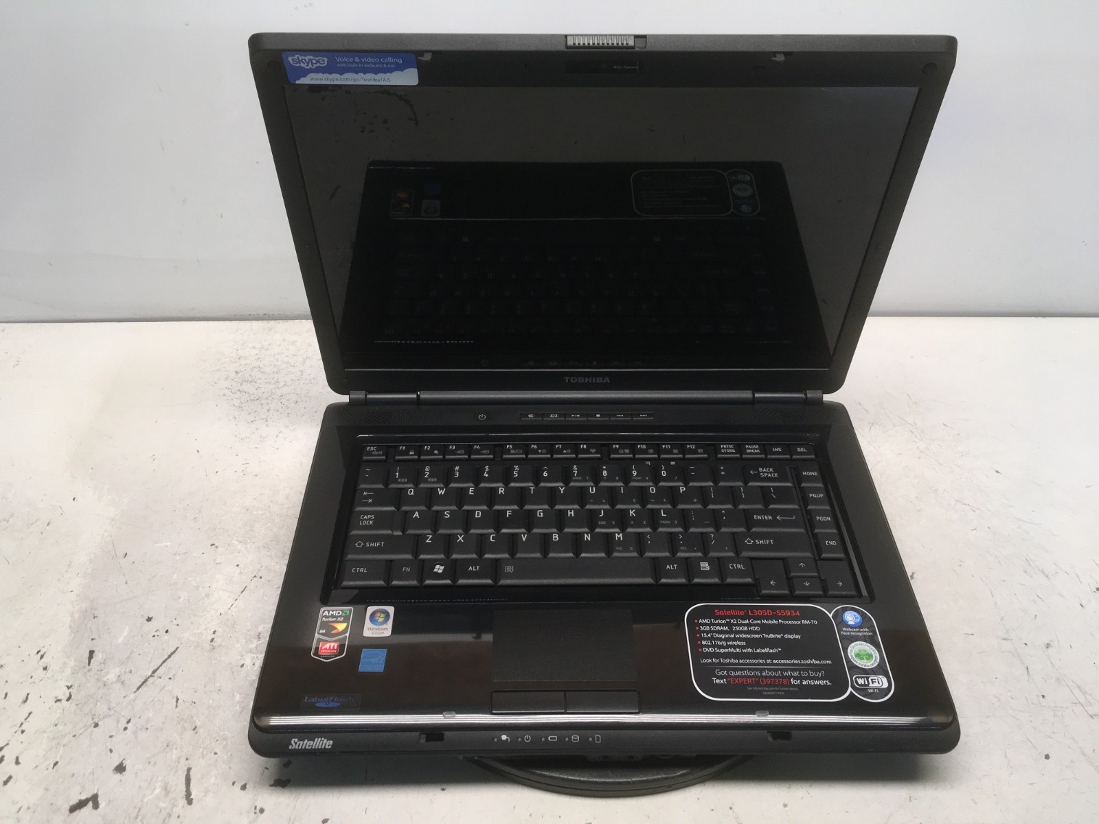 Toshiba Satellite L305D-S5934 AMD Turion X2 RM-70 2GHz 3 GB NO HDD No Batt